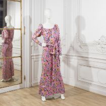 Yves SAINT LAURENT, Collection Haute Couture, Printemps-Et&#233; 1986. Robe du soir longue en so...