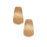 A PAIR OF 14K GOLD HOOP EARCLIPS