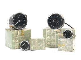 Four new old stock Smiths dashboard instruments ((4))