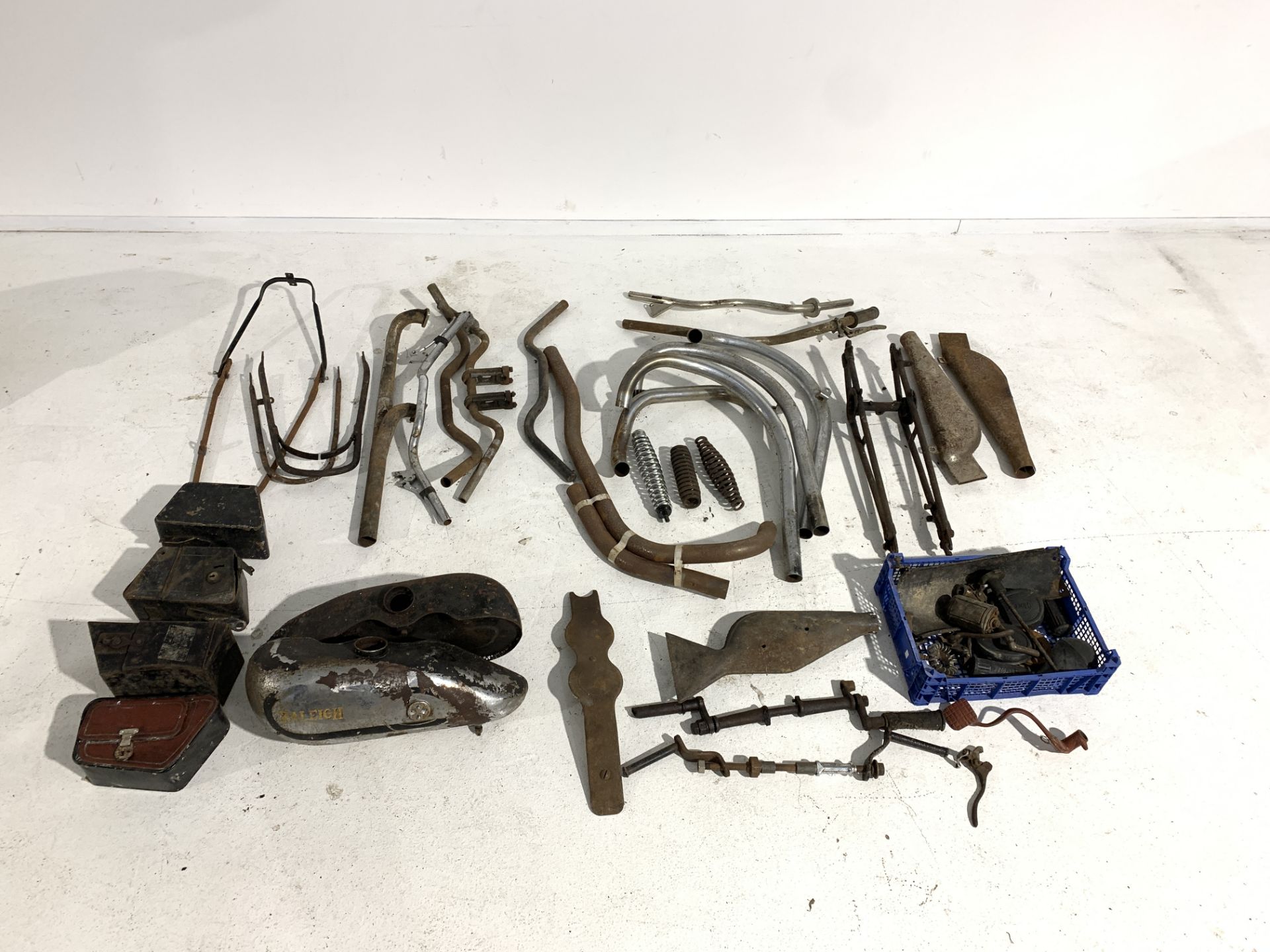 A selection of Vintage or Veteran parts ((Qty))