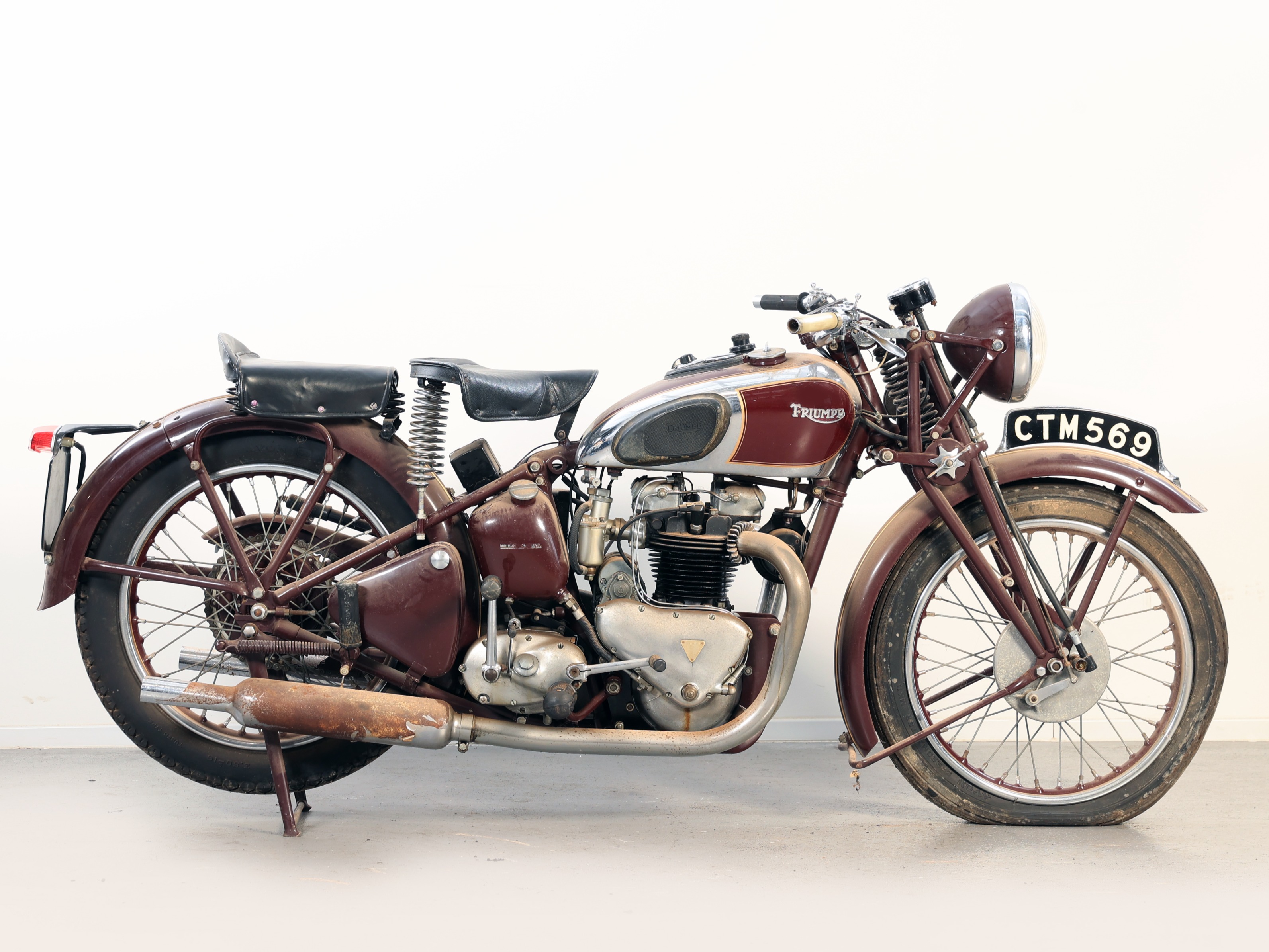 Property of a deceased's estate, 1939 Triumph 499cc Speed Twin Frame no. T.H.8345 Engine no. 9-5...