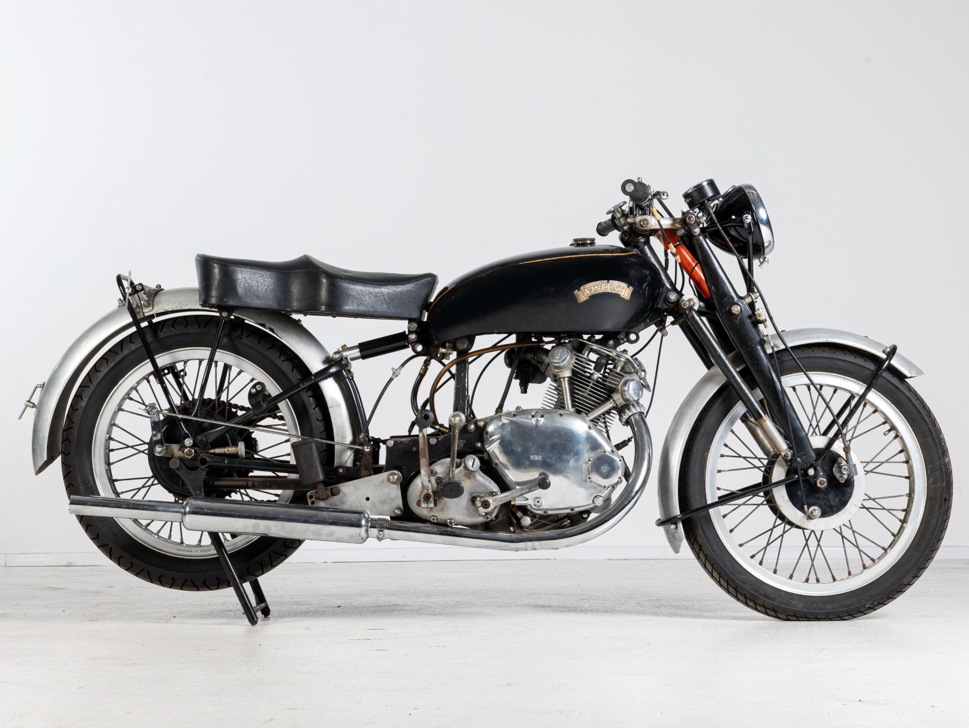 Property of a deceased's estate, 1950 Vincent 499cc Series-C Comet Frame no. RC/1/7223 Rear fram...