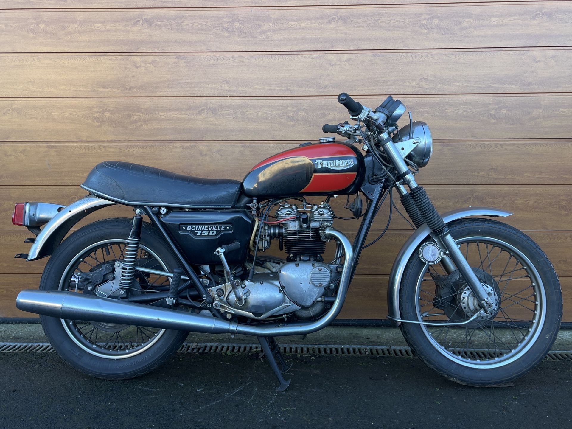 Property of a deceased's estate, 1981 Triumph 744cc Bonneville T140E Frame no. T140E JDA 31245 E...