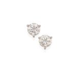 A PAIR OF 14K WHITE GOLD AND DIAMOND STUD EARRINGS