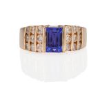 A 14K GOLD, TANZANITE AND DIAMOND RING