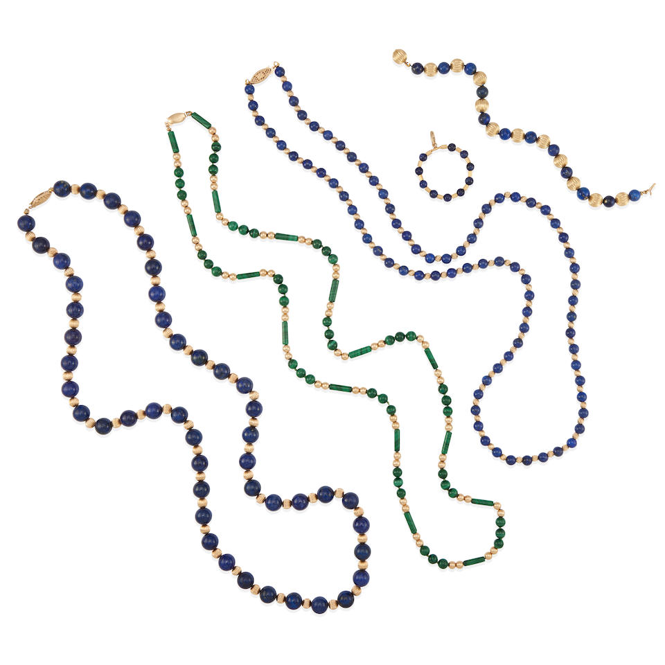 A GROUP OF GOLD, LAPIS LAZULI, AND MALACHITE BEAD JEWELRY