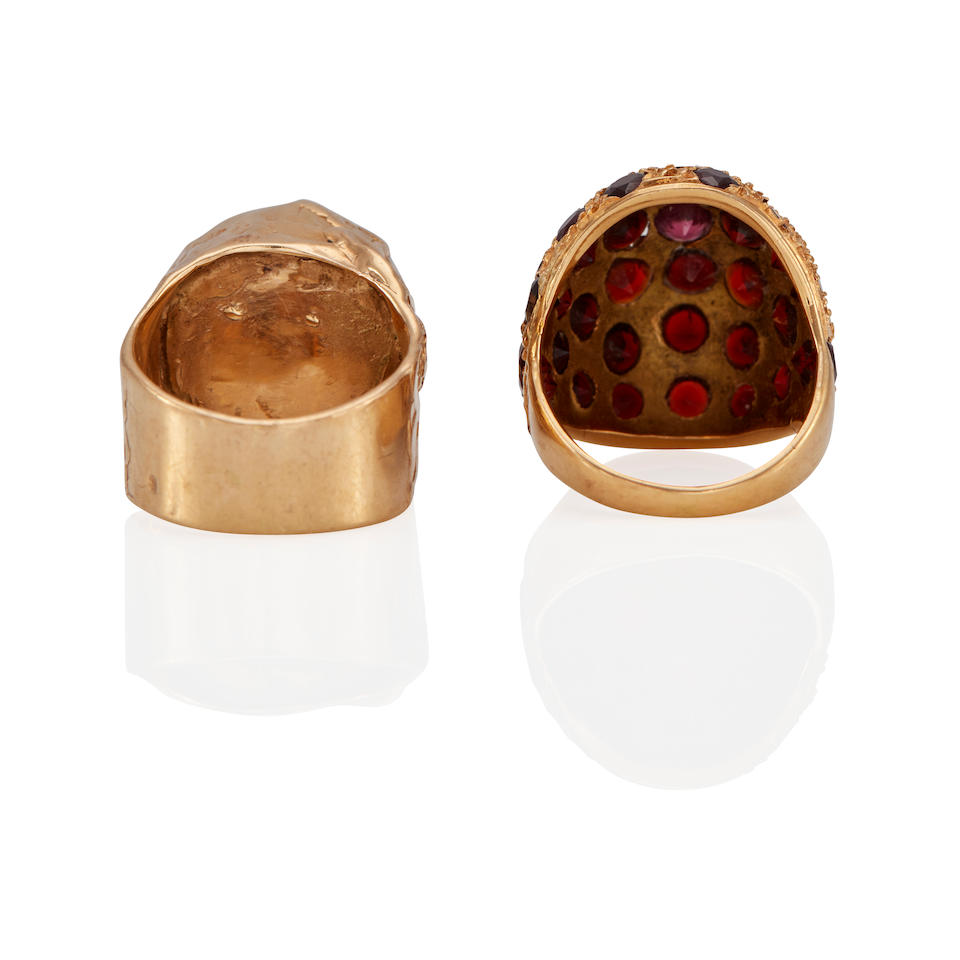 TWO GOLD, GARNET AND CULTURED PEARL RINGS - Image 2 of 3