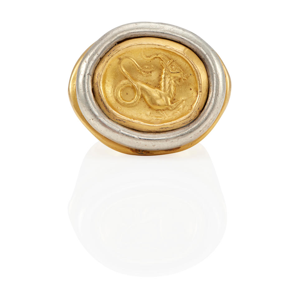 A 22K GOLD AND SILVER SIGNET RING