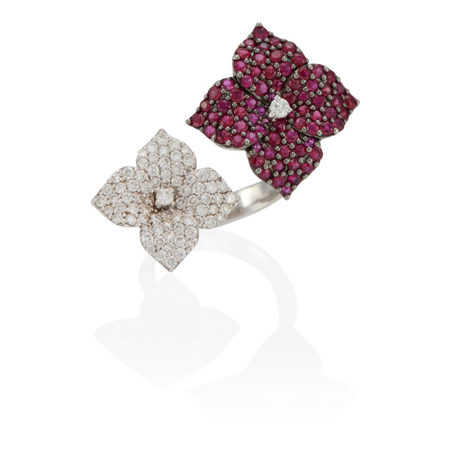 PIRANESI: AN 18K WHITE GOLD, RUBY AND DIAMOND RING