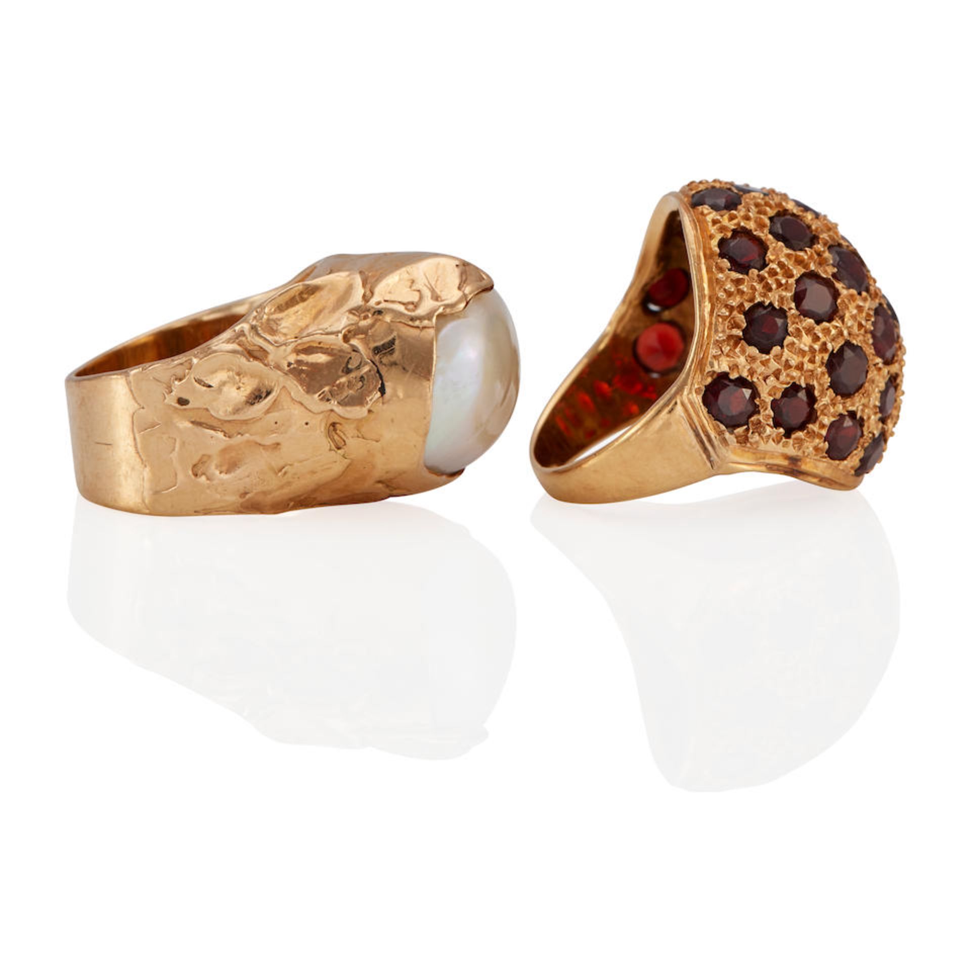 TWO GOLD, GARNET AND CULTURED PEARL RINGS - Image 3 of 3