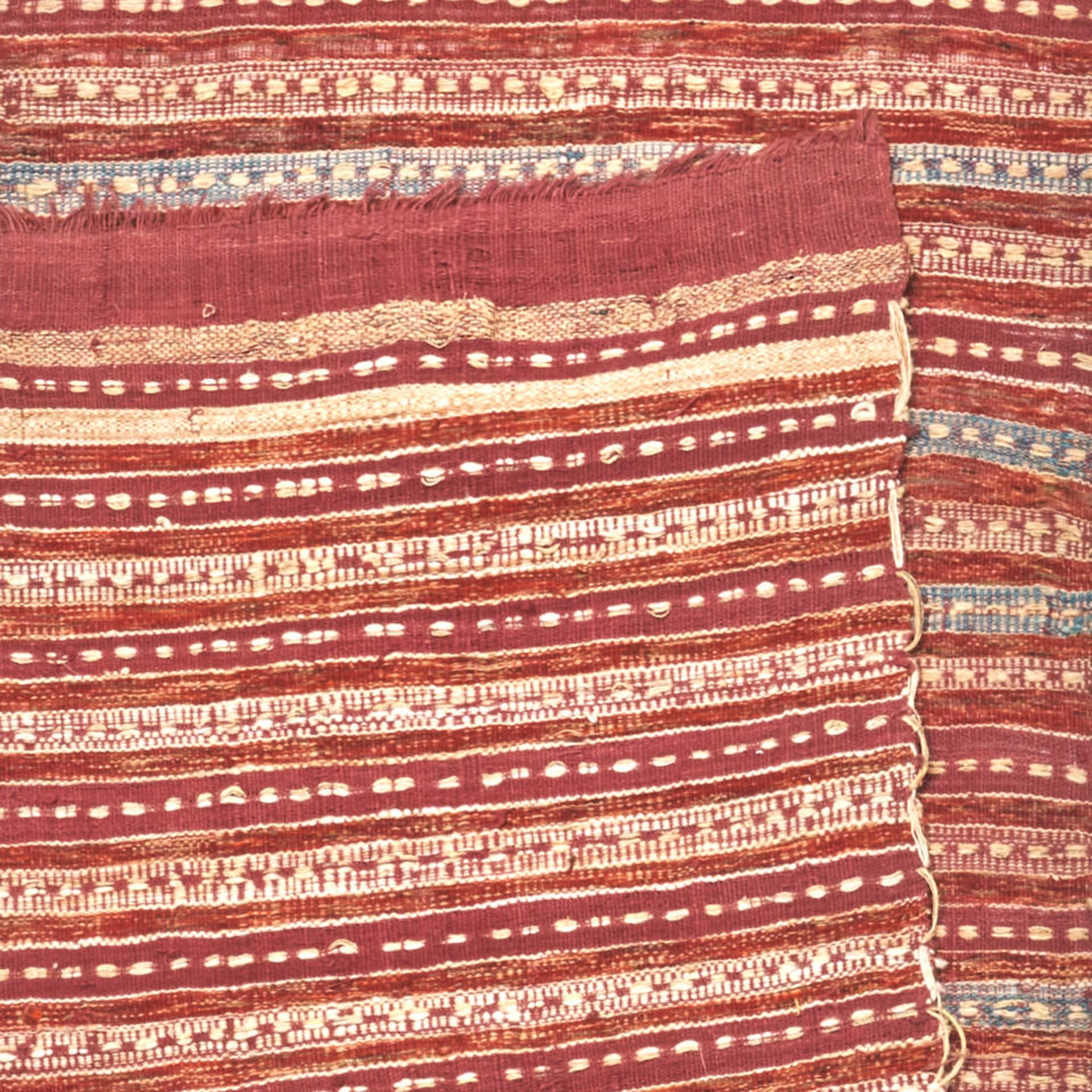 Ceremonial Cloth Bali, Indonesia 13 in. x 88 in. - Bild 2 aus 3