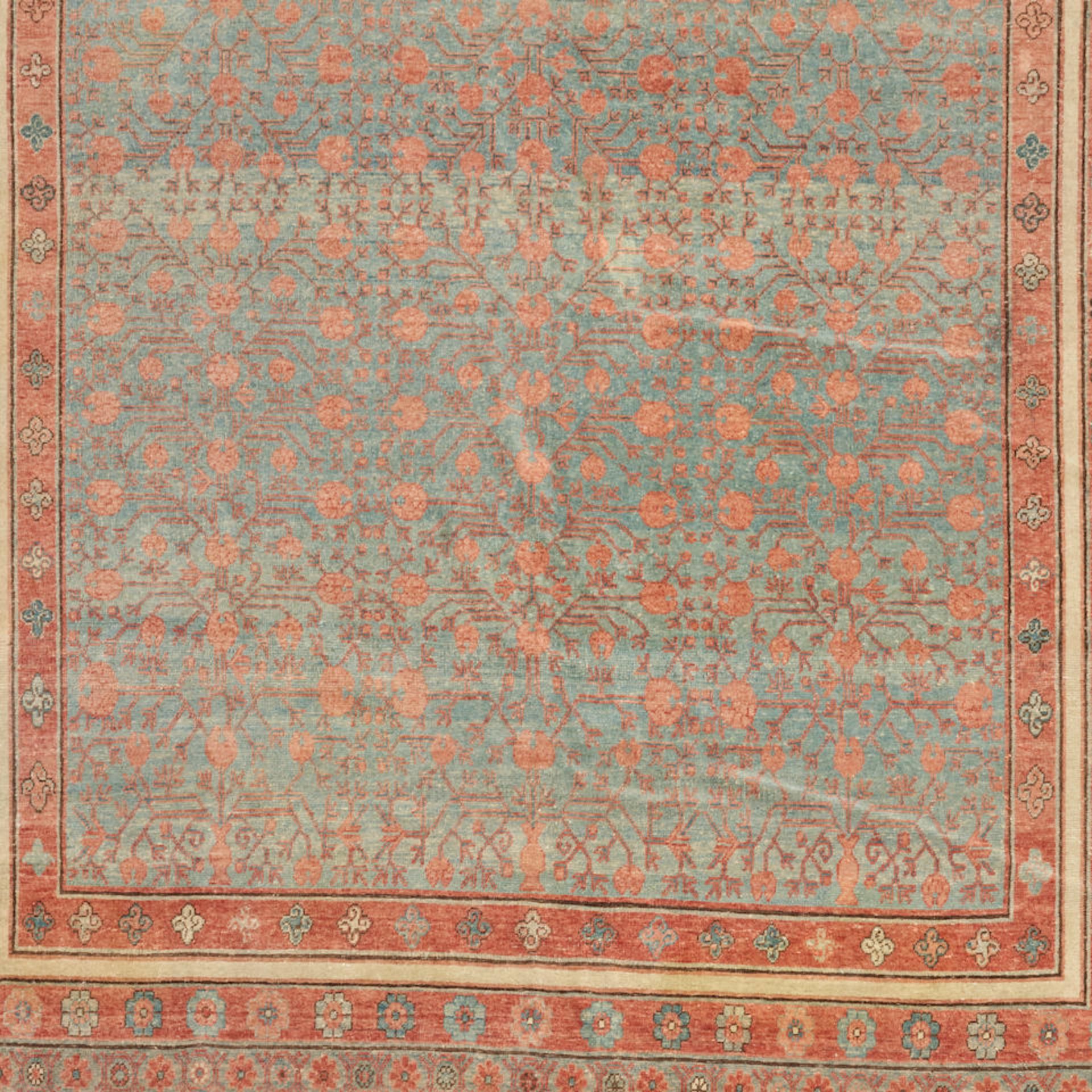 Khotan Carpet East Turkestan 7 ft. 10 in. x 10 ft. 10 in. - Bild 3 aus 3