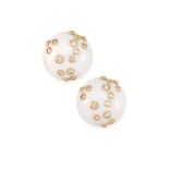 A PAIR OF 18K GOLD, WHITE AGTE AND DIAMOND CLIP EARRINGS