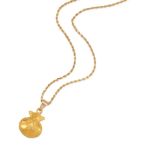 A GOLD PENDANT NECKLACE