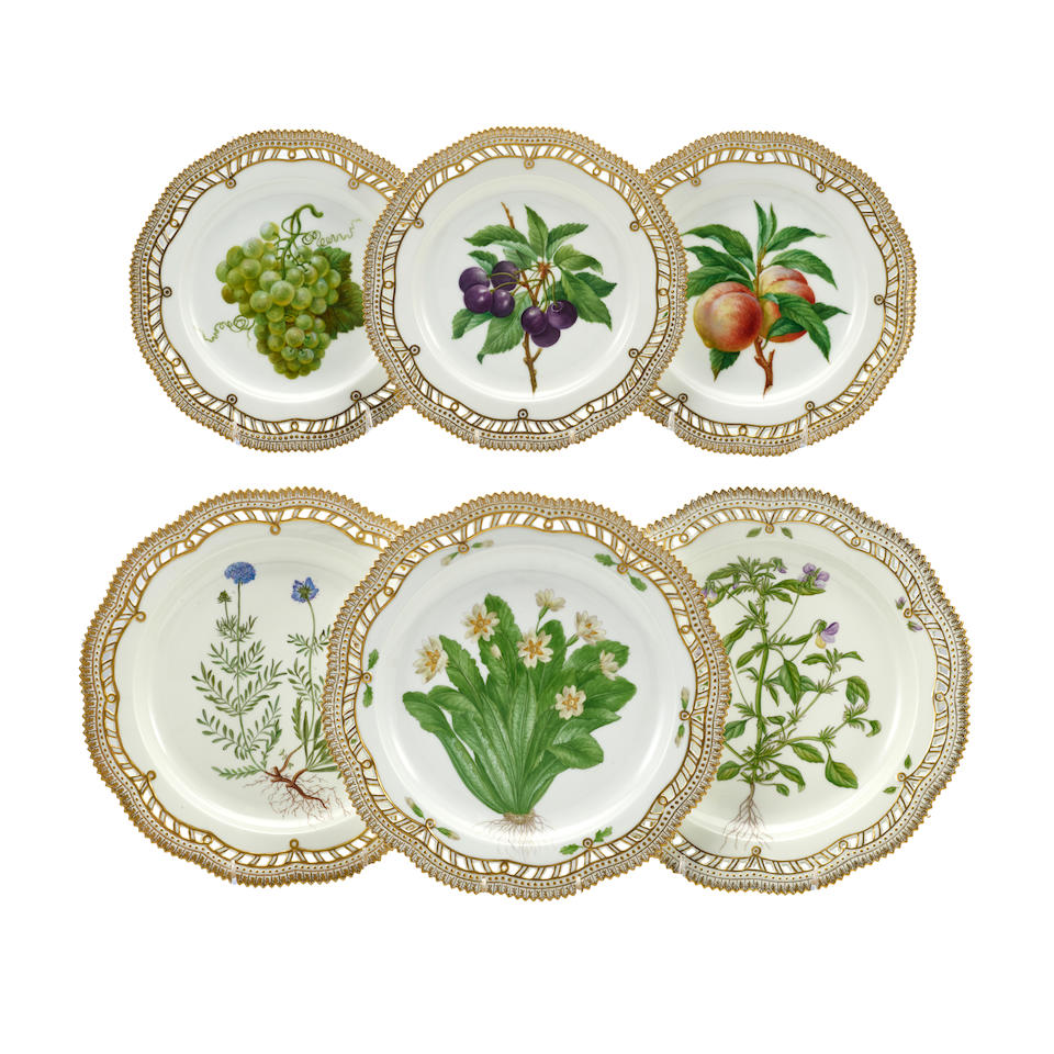 SIX ROYAL COPENHAGEN PORCELAIN FLORA DANICA PLATESDenmark, 20th century