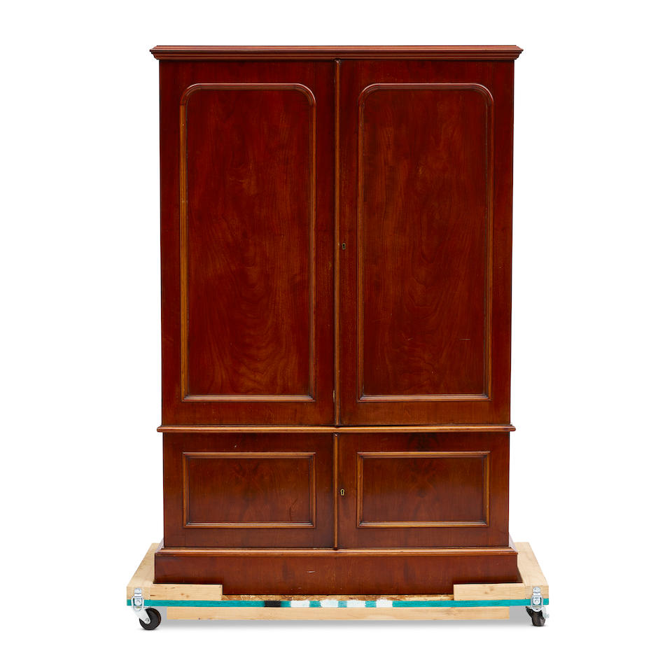 AN ENGLISH MAHOGANY COLLECTOR'S CABINETThomas Gurney, early 20th century