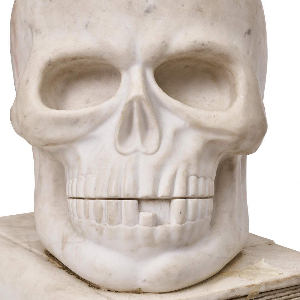 A MONUMENTAL ITALIAN OR FRENCH CARVED MARBLE MEMENTO MORI19th century - Bild 2 aus 2