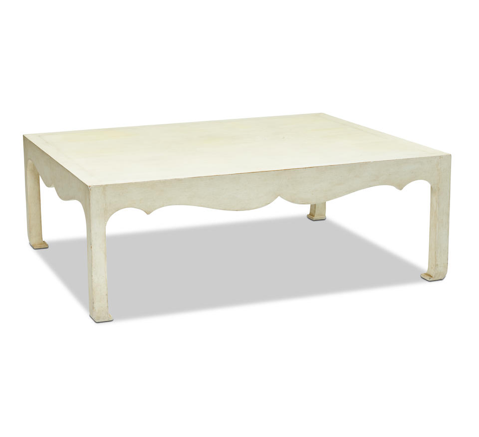 A CHINESE INSPIRED WHITE PAINTED COFFEE TABLE