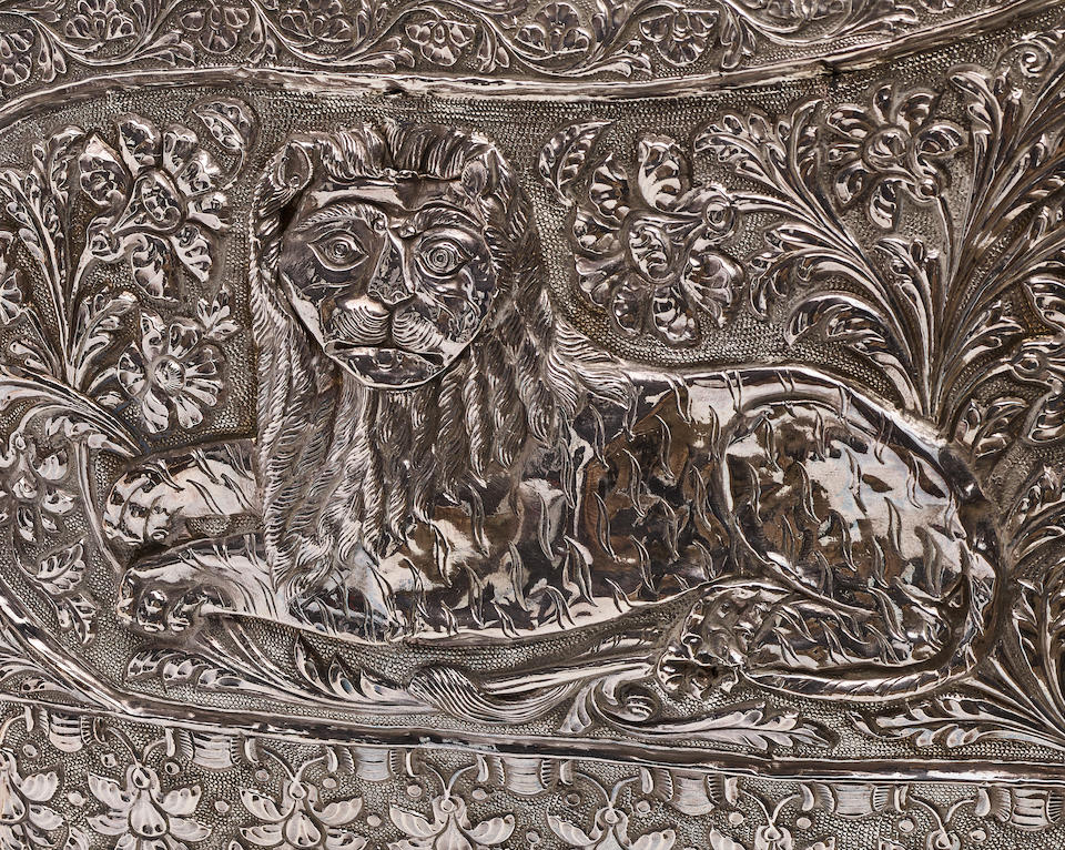 AN INDIAN HAMMERED AND SILVERED METAL ARMCHAIR20th century - Image 3 of 3