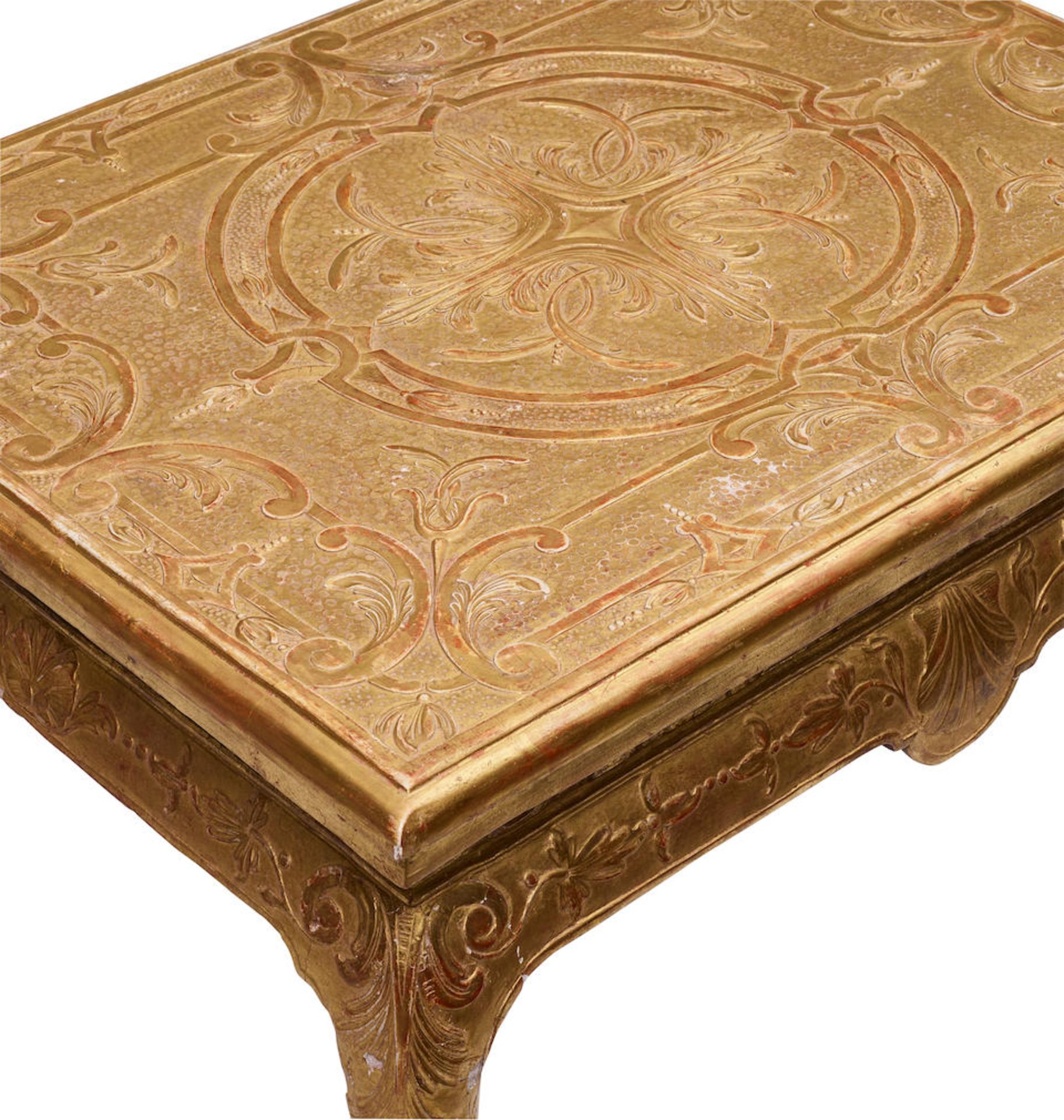 A GEORGE II STYLE CARVED AND GILT GESSO SIDE TABLE - Bild 2 aus 2