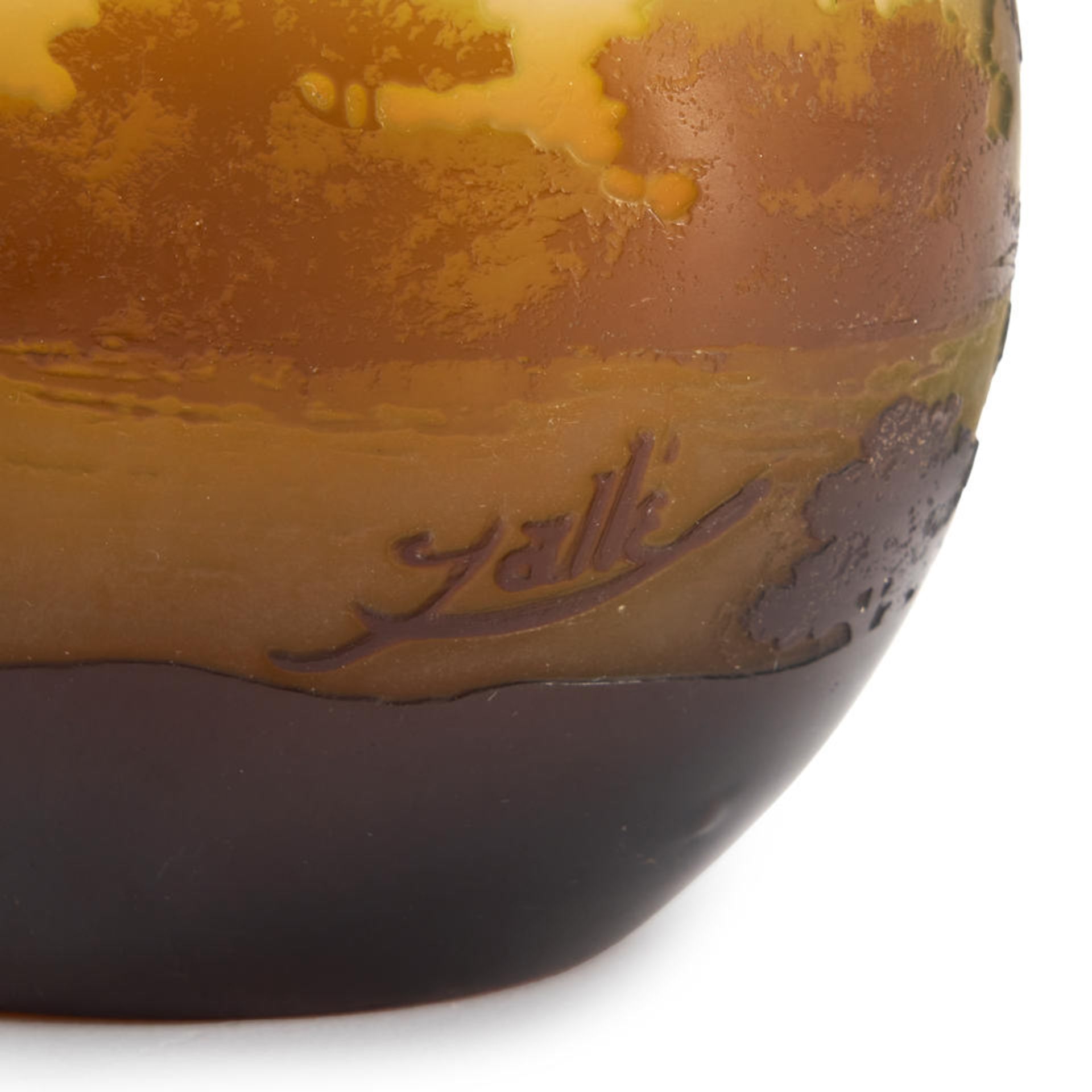 GALLE CAMEO GLASS LANDSCAPE VASE, France, early 20th century, cameo mark 'Galle,' ht. 5 1/2 in. - Bild 3 aus 5