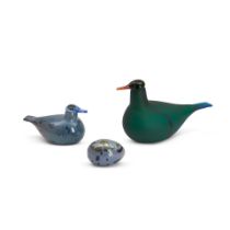 TWO OIVA TOIKKA GLASS BIRDS AND ONE EGG, Finland, iittala, 1973 and 1999, Lapwing, acid-etched m...