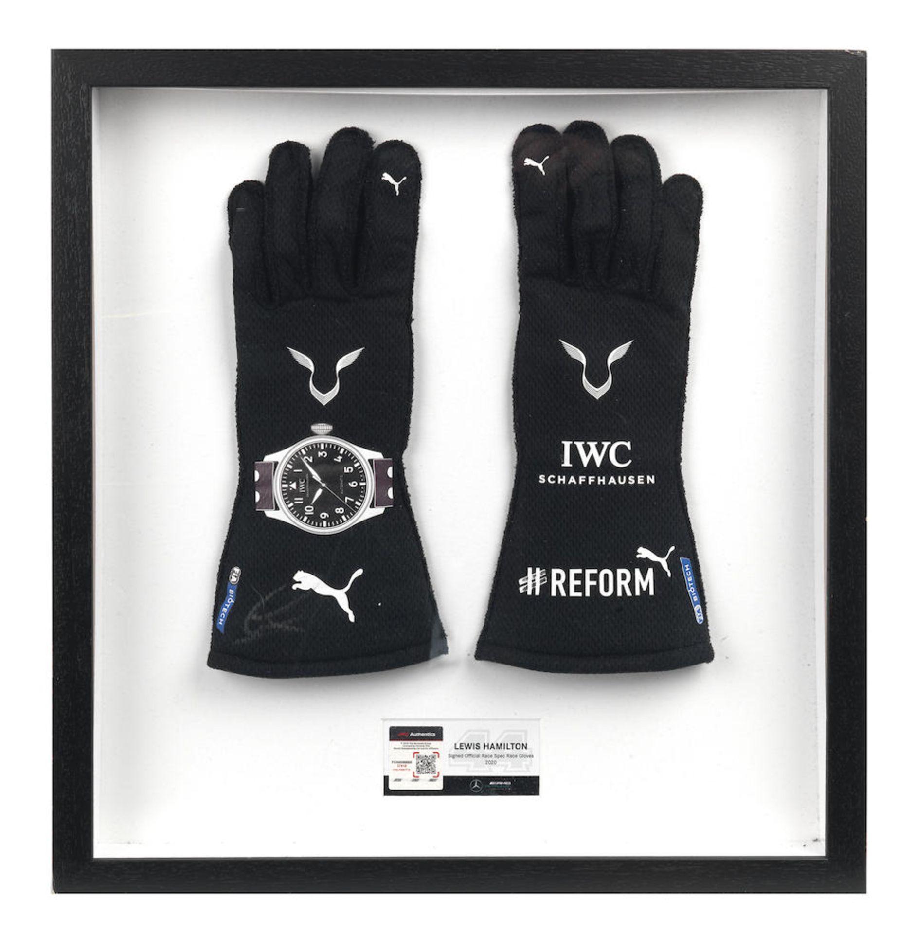 A signed pair of Lewis Hamilton Mercedes AMG Petronas F1 2020 race spec gloves, - Bild 2 aus 2