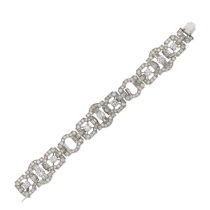 ART DECO DIAMOND BRACELET, CIRCA 1930