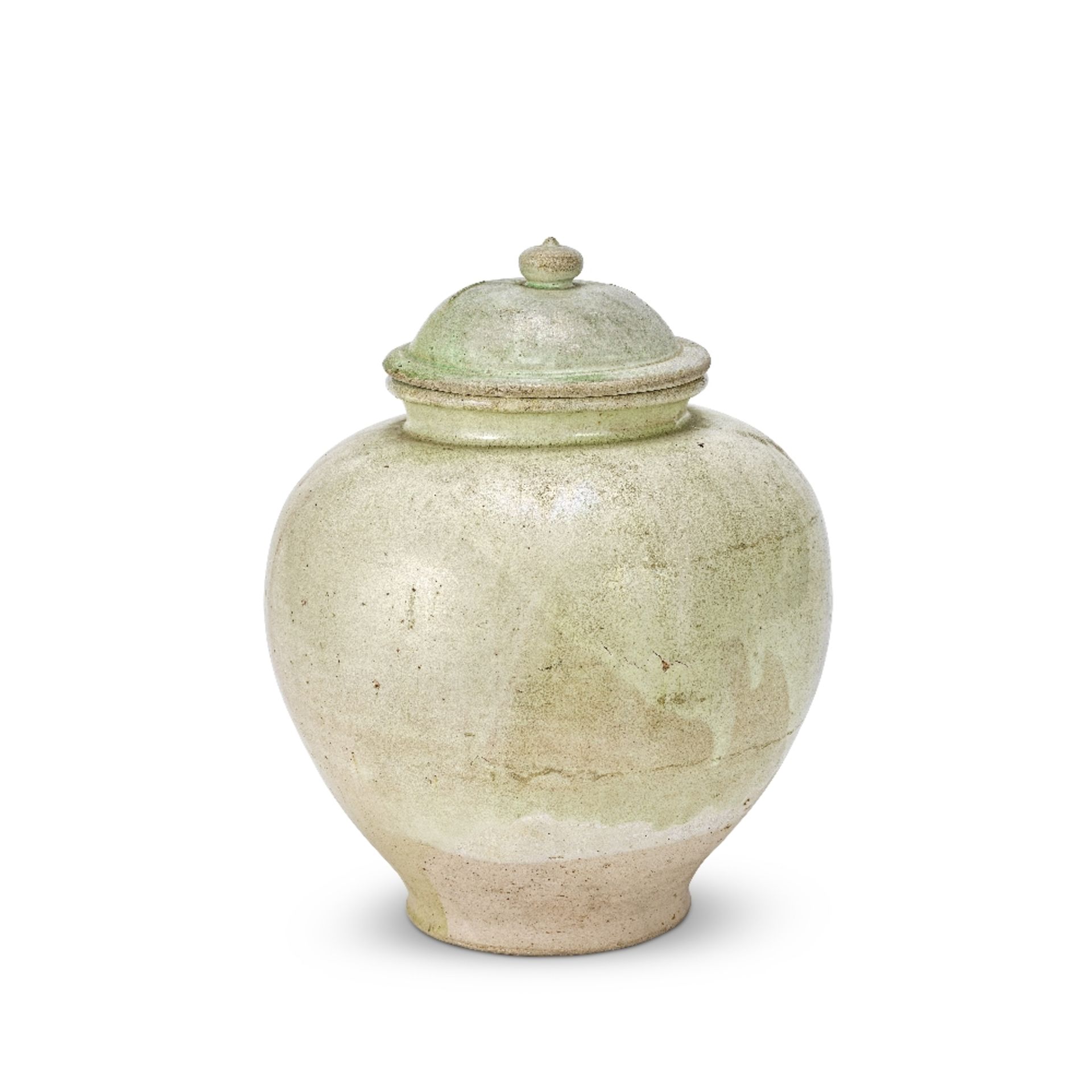 A WHITE-GLAZED JAR AND COVER Tang Dynasty (2)