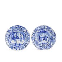 A PAIR OF BLUE AND WHITE FOLIATE RIMMED BOWLS Kangxi (2)
