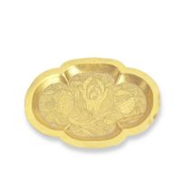 A GOLD QUATREFOIL 'SANDUO' DISH 19th century