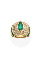 EMERALD AND DIAMOND RING