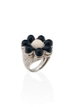 EVA SEGOURA | 18CT GOLD AND ONYX RING