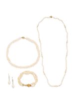 COLLECTION OF FRESHWATER PEARL JEWELLERY