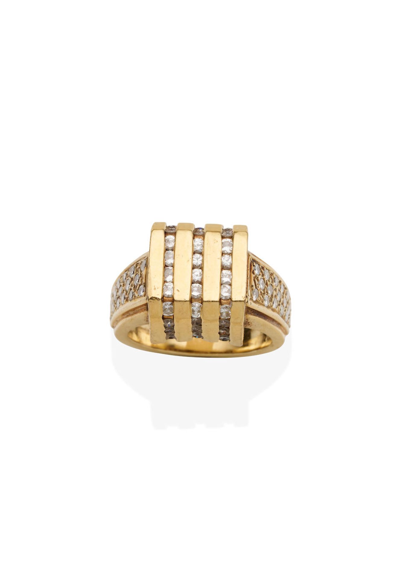 14CT GOLD AND DIAMOND RING