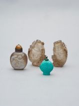 Four snuff bottles of various material 19th/ 20th century (4)