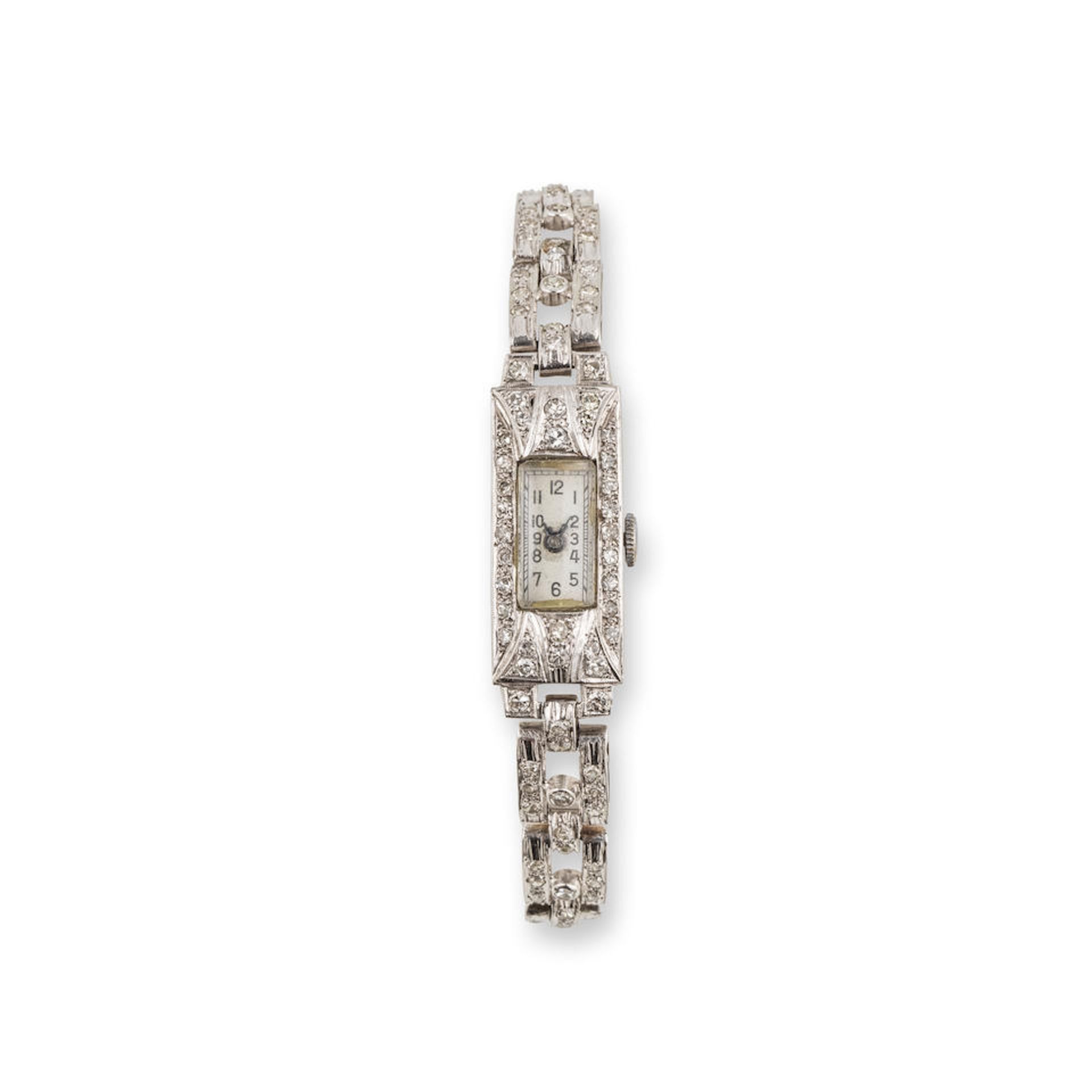 MONTRE DE DAME PLATINE ET DIAMANTS, MOUVEMENT MECANIQUE, CIRCA 1940 LADY'S PLATINUM AND DIAMOND ...