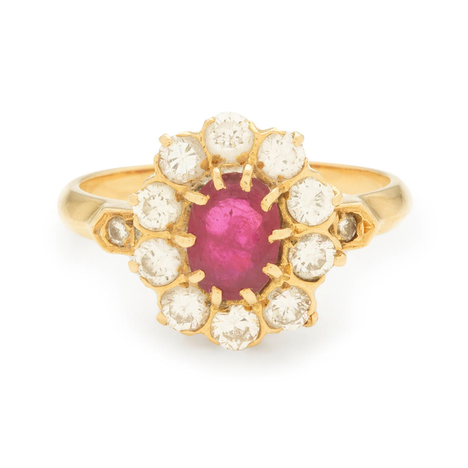 BAGUE RUBIS ET DIAMANTS RUBY AND DIAMOND RING