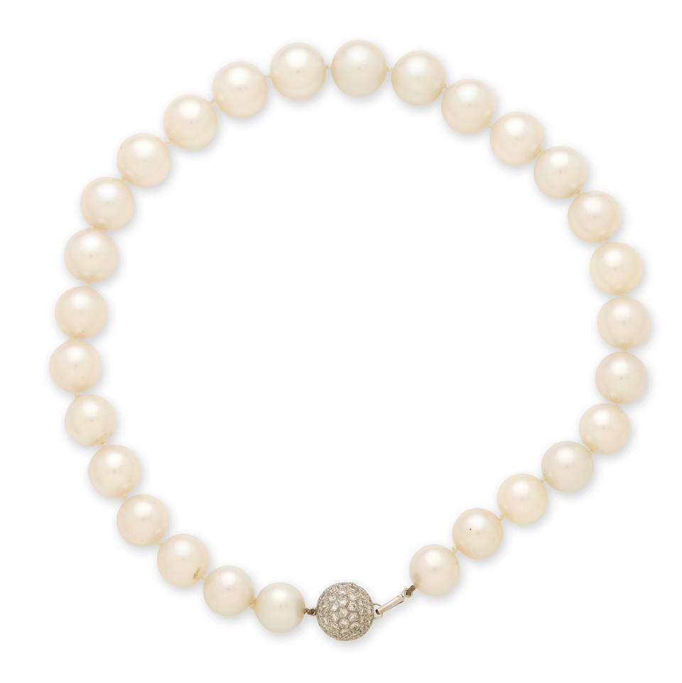 COLLIER PERLES DE CULTURE ET DIAMANTS CULTURED PEARL AND DIAMOND NECKLACE - Image 3 of 3