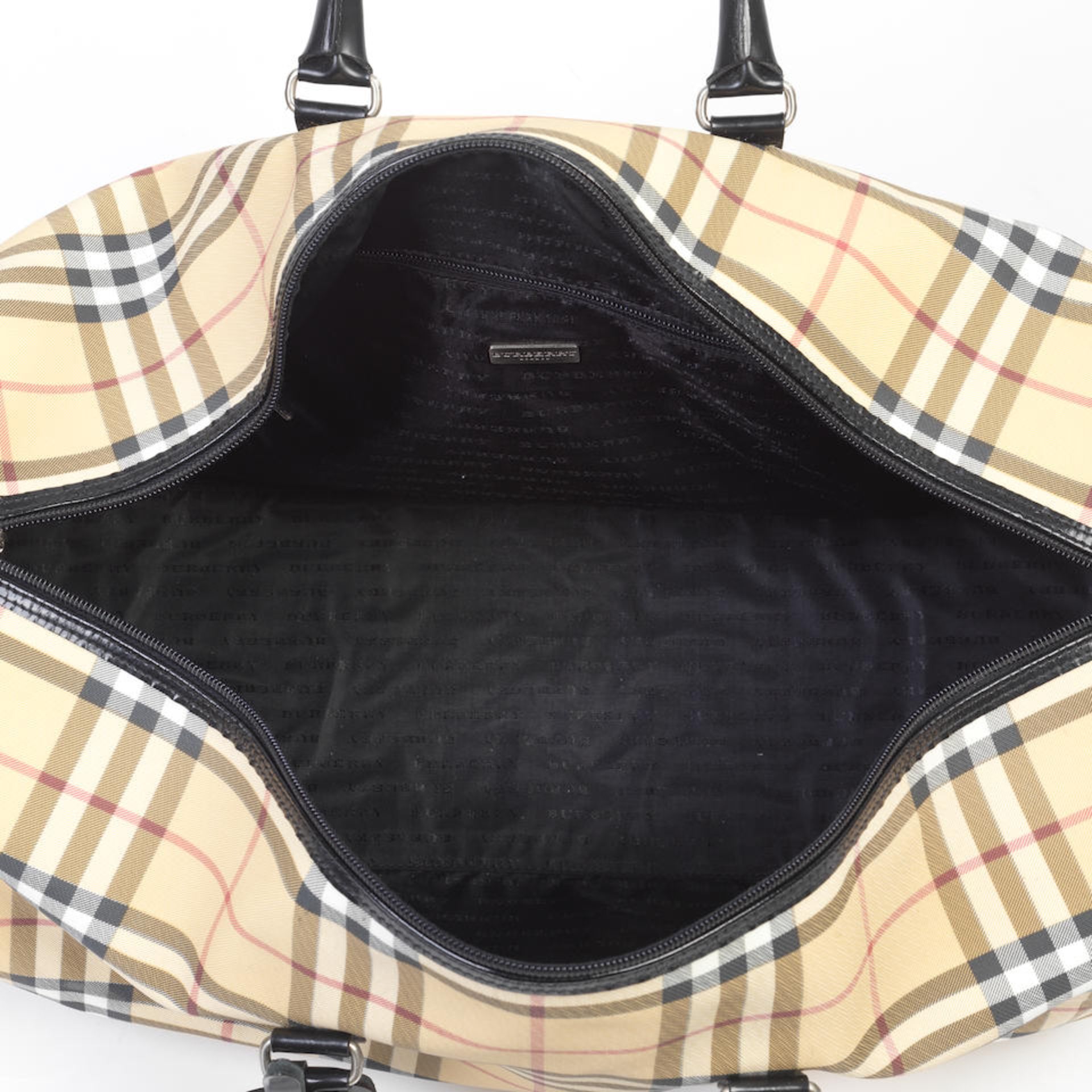 Burberry: a Beige House Check Holdall 2000s (includes padlock, keys and luggage tag) - Bild 3 aus 3