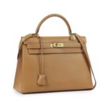 HERMES Paris, ann&#233;e 1998. Sac 'Kelly Sellier' en Vache Ardennes gold.