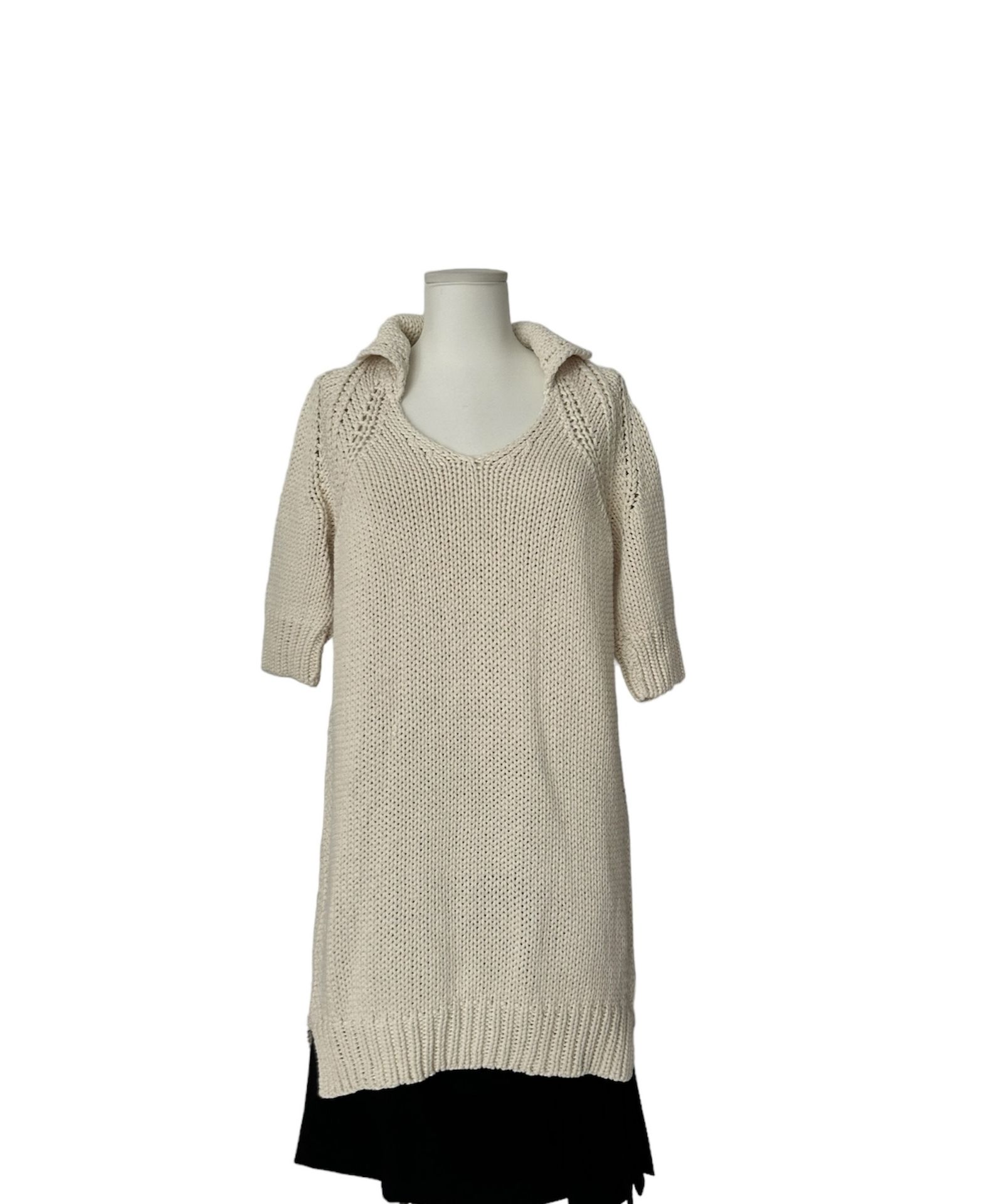 HERMES Paris. Robe pull en coton et soie au croche &#233;cru.