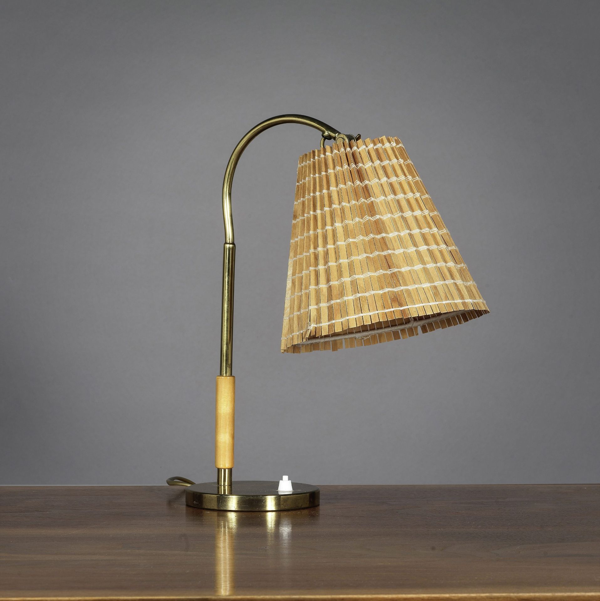 PAAVO TYNELL (1890-1973) Lampe de table 9201Circa 1940Edition TaitoEstampill&#233;e 'OY TAITO AB...