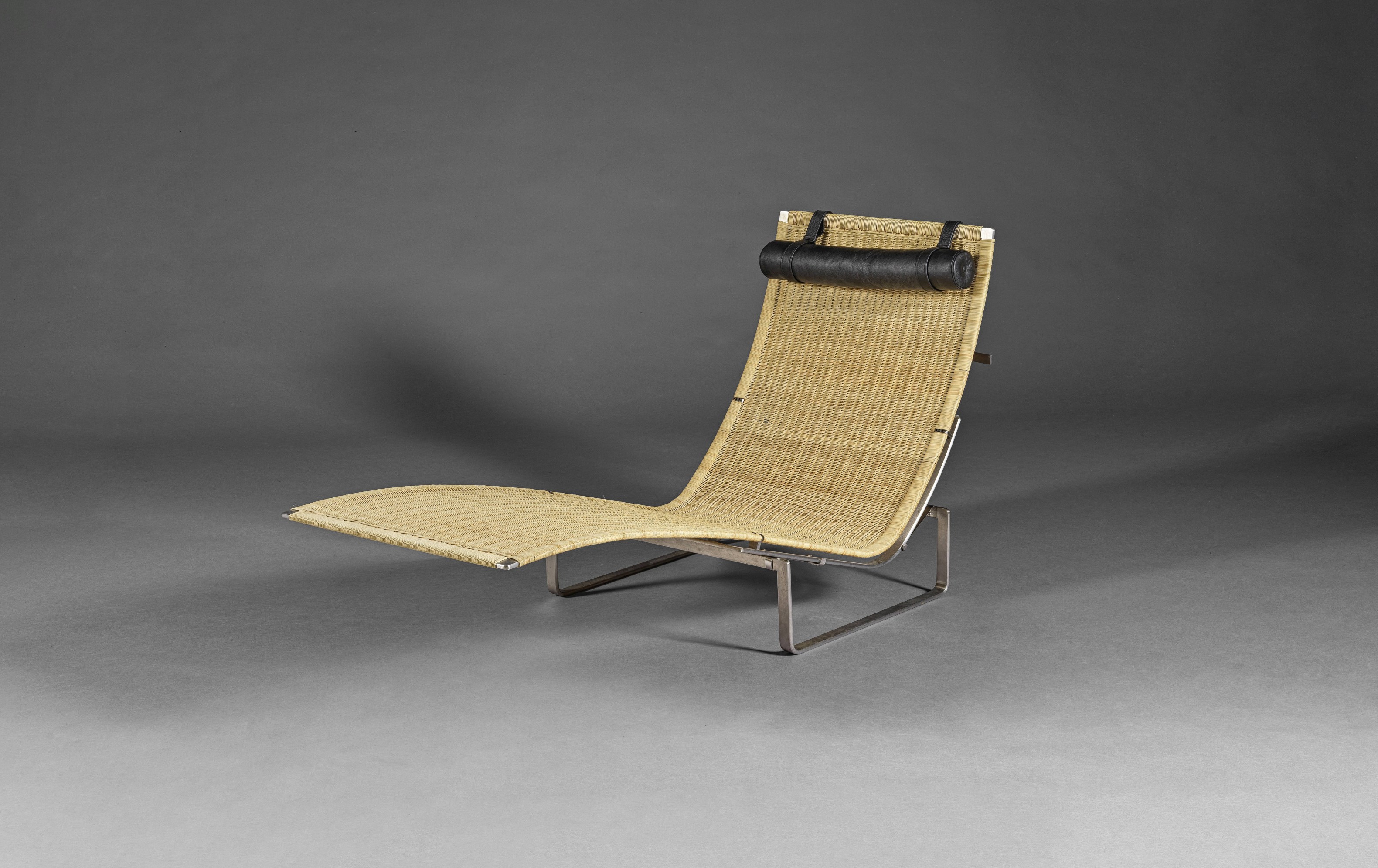 POUL KJ&#198;RHOLM (1929-1980) Chaise longue PK 24Cr&#233;ation en 1965, exemplaire de 2018Editi...