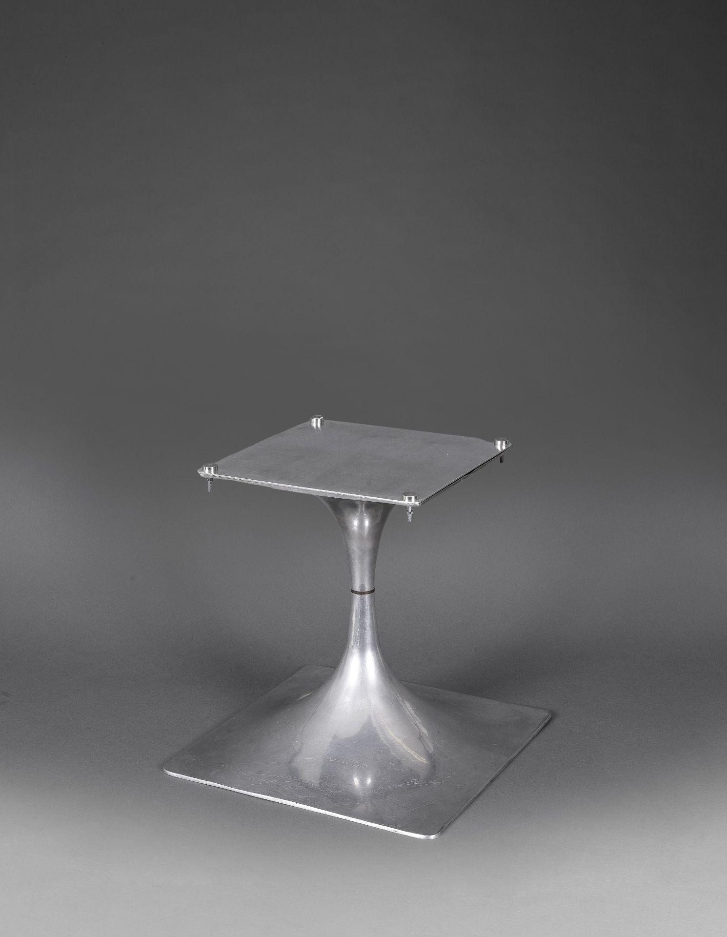 ROGER TALLON (1929-2011) Pied de table d'appoint de la s&#233;rie Module 400Cr&#233;ation en 196...