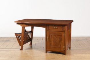 GUSTAVE SERRURIER-BOVY (1858-1910) Bureau, circa 1903Acajou, pentures et prises en laiton, am&#2...