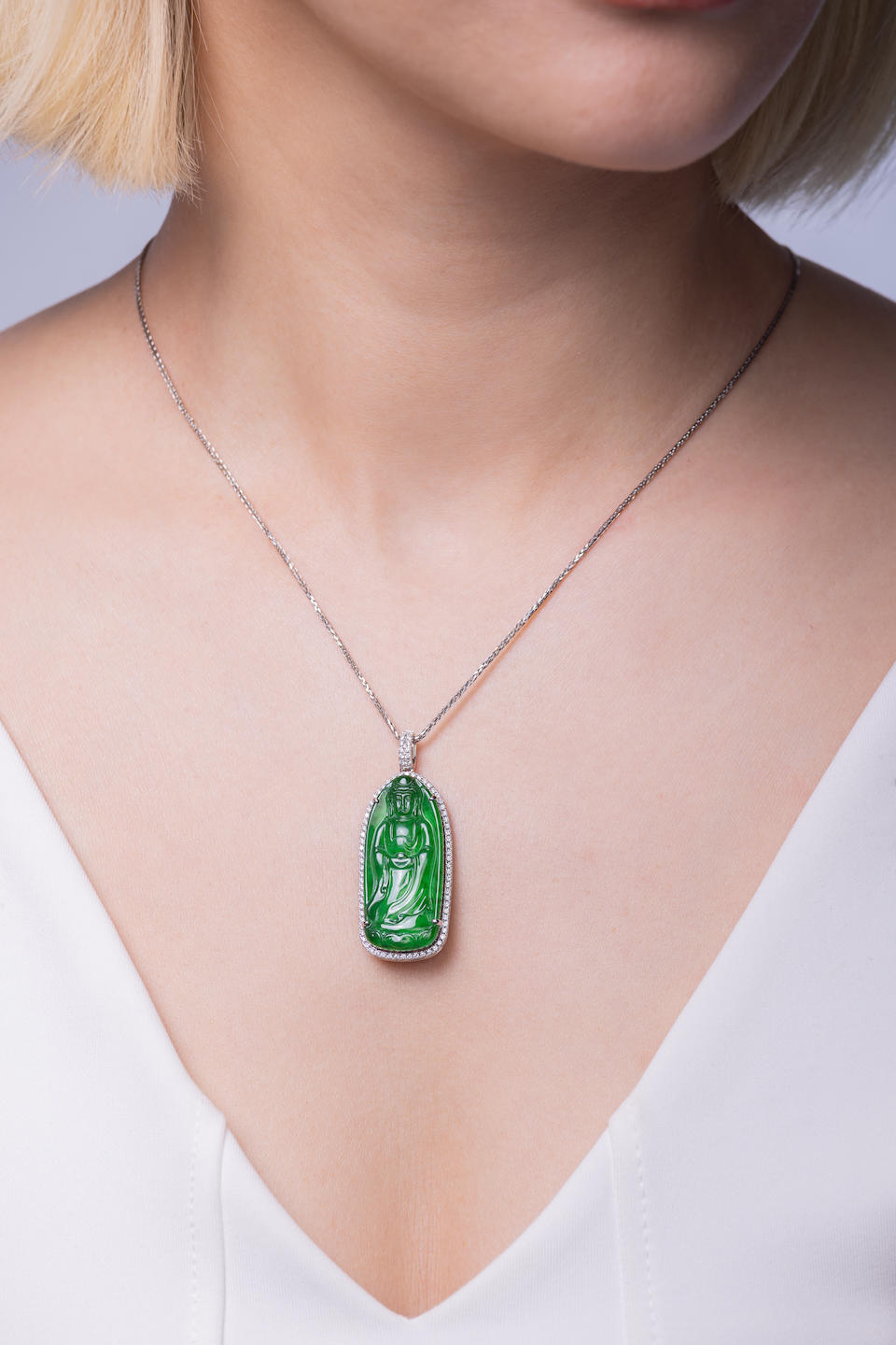 JADEITE AND DIAMOND 'GUANYIN' PENDANT - Image 3 of 3