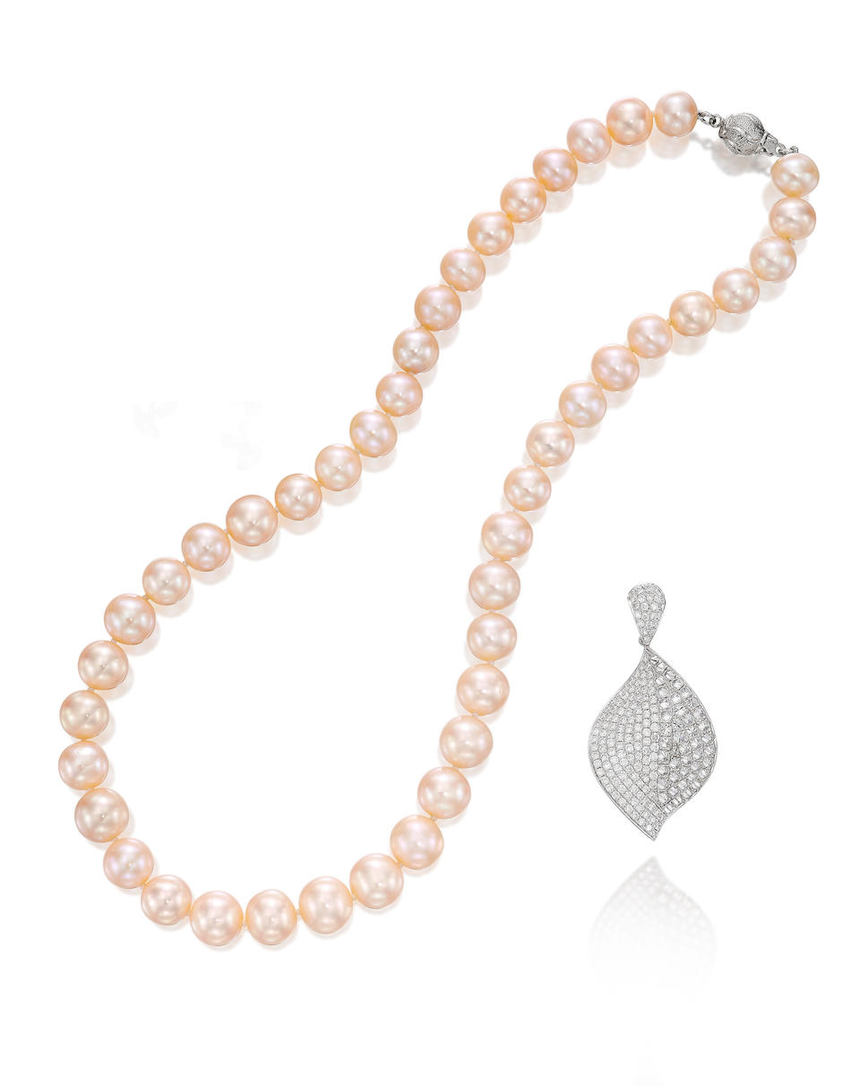 CULTURED PEARL NECKLACE AND DIAMOND PENDANT (2)