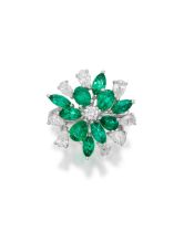 EMERALD AND DIAMOND RING