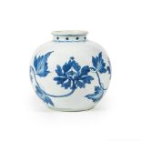 Vase à décor bleu blanc, dans le style Kangxi. Chine, XXeme siècle